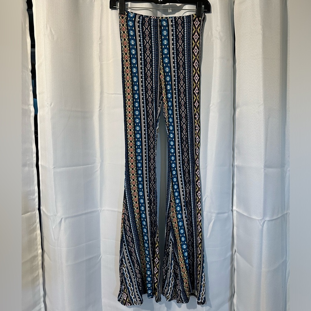 Patterned Stretch Flare Pants